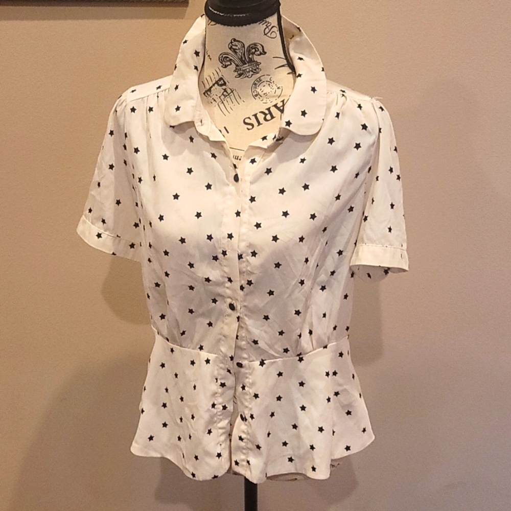 Forever 21 blouse with stars